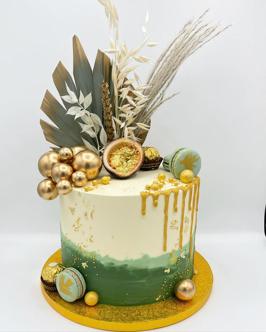 Green cake with dried flowers